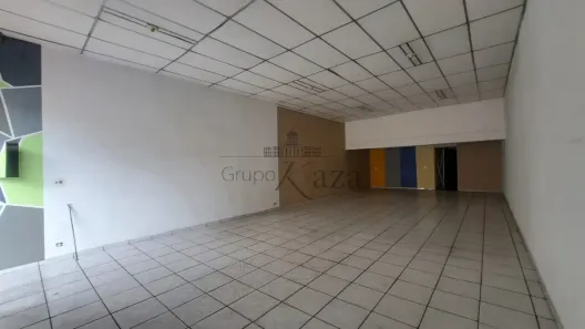 Imóvel Comercial à venda, 128m² no Jardim São Dimas, São José dos Campos