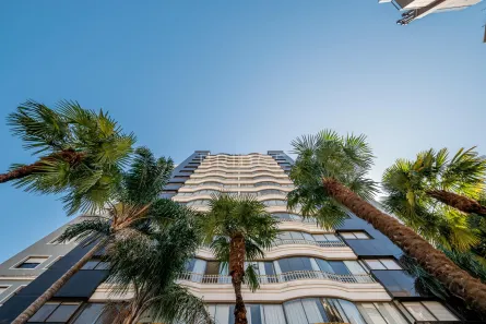 Apartamento com 3 Quartos para alugar, 180m² no Rio Branco, Porto Alegre