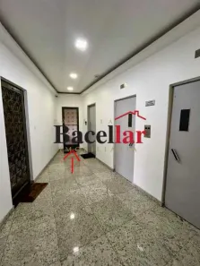 Sala Comercial à venda, 32m² no Praça da Bandeira, Rio de Janeiro
