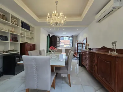 Casa com 4 Quartos à venda, 273m² no São Mateus, Juiz de Fora