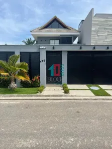 Casa de Condomínio com 4 Quartos para alugar, 330m² no Recreio dos Bandeirantes, Rio de Janeiro