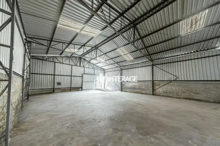 Galpão/Depósito/Armazém para alugar, 450m² no Mossunguê, Curitiba