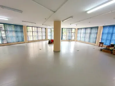 Sala Comercial para alugar, 140m² no Sé, São Paulo