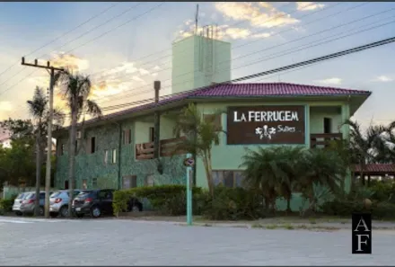 Imóvel Comercial com 35 Quartos à venda, 1606m² no , 