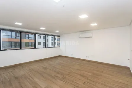 Sala Comercial para alugar, 40m² no Cristal, Porto Alegre