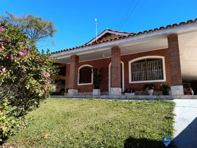 Fazenda/Sítio com 2 Quartos à venda, 221m² no Maracanã, Jarinu