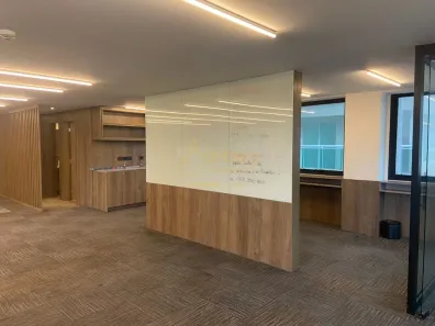 Sala Comercial para alugar, 200m² no Santo Amaro, São Paulo