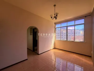Apartamento com 2 Quartos para alugar, 43m² no Várzea, Teresópolis