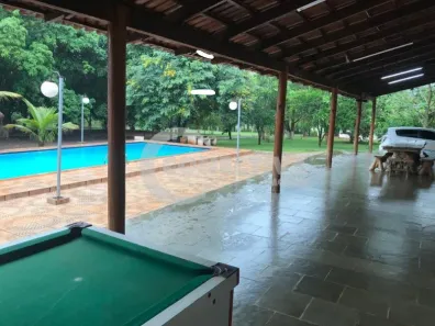 Fazenda/Sítio com 3 Quartos à venda, 3000m² no Parque Maracanã, Goiânia