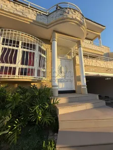 Casa com 4 Quartos à venda, 327m² no Fátima, Canoas