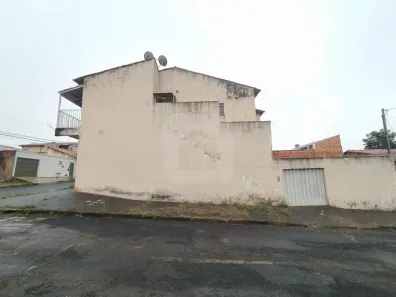Sobrado com 2 Quartos para alugar, 37m² no Cidade Jardim, Uberlândia