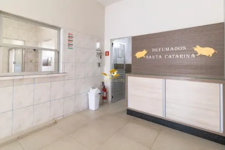 Sala Comercial à venda, 450m² no Novo Mundo, Curitiba