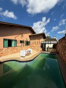 Casa com 3 Quartos à venda, 250m² no Anápolis City, Anápolis