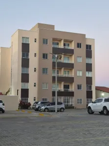 Apartamento com 2 Quartos para alugar, 70m² no Icaraí, Caucaia