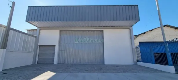 Galpão/Depósito/Armazém para alugar, 300m² no Santa Catarina, Caxias do Sul