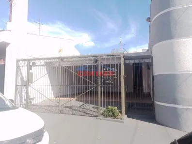 Casa com 3 Quartos para alugar, 210m² no Jardim Santa Paula, São Carlos