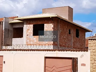 Casa com 3 Quartos à venda, 260m² no Arvoredo, Contagem