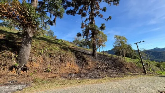 Lote/Terreno à venda, 704m² no Cônego, Nova Friburgo