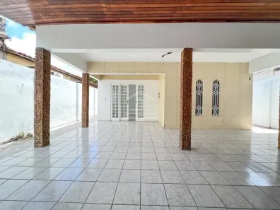 Casa de Condomínio com 5 Quartos à venda, 190m² no São João, Teresina