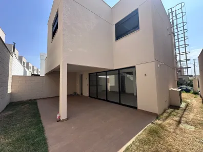 Casa de Condomínio com 4 Quartos à venda, 181m² no Jardins Marselha, Aparecida de Goiânia