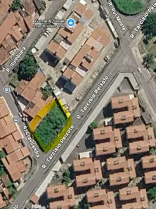 Lote/Terreno à venda, 693m² no Dom Lustosa, Fortaleza