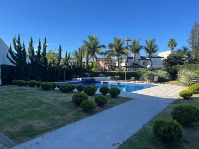 Casa com 5 Quartos à venda, 680m² no Jardim Acapulco, Guarujá