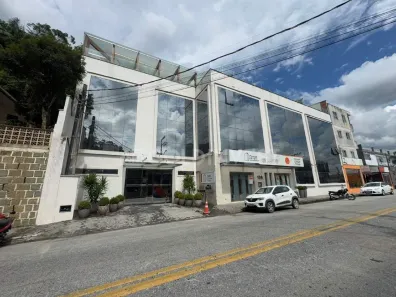 Sala Comercial para alugar, 71m² no Primeiro de Maio, Brusque