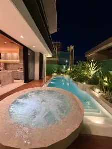 Casa de Condomínio com 4 Quartos à venda, 400m² no Cidade Alpha, Eusébio