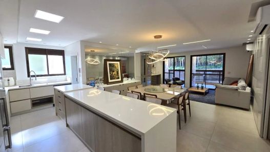 Apartamento com 4 Quartos à venda, 210m² no Itacorubi, Florianópolis