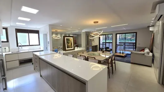 Apartamento com 4 Quartos à venda, 210m² no Itacorubi, Florianópolis
