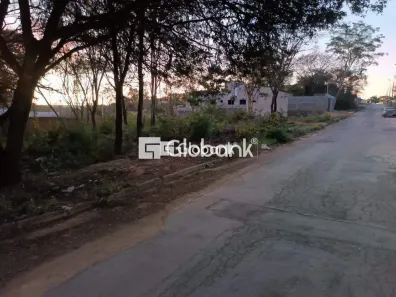 Lote/Terreno à venda, 12m² no Jaraguá, Montes Claros