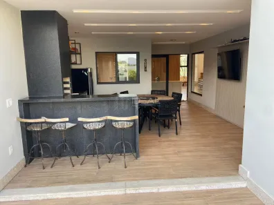 Casa de Condomínio com 3 Quartos à venda, 200m² no Parque Rodoviário, Campos dos Goytacazes