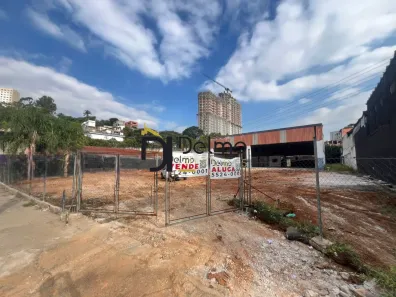 Galpão/Depósito/Armazém para alugar, 660m² no Jardim Santo Antônio, São Paulo