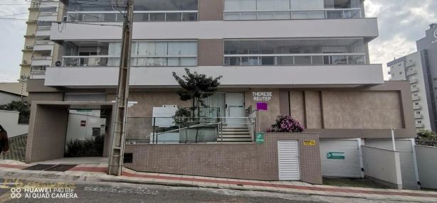 Apartamento com 2 Quartos à venda, 75m² no Barreiros, São José