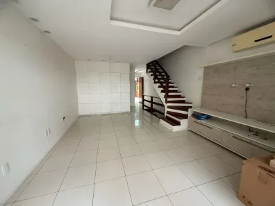 Casa de Condomínio com 3 Quartos à venda, 200m² no Recreio dos Bandeirantes, Rio de Janeiro