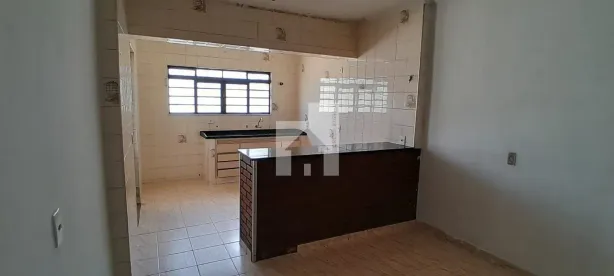 Casa com 2 Quartos para alugar, 100m² no Jardim Primavera, Várzea Paulista