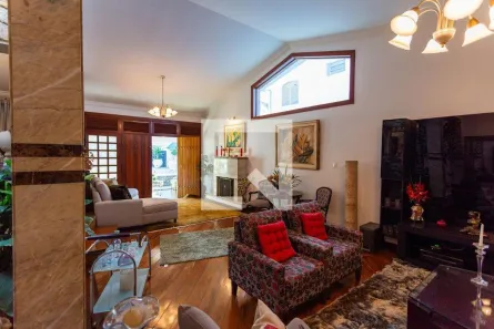 Casa com 5 Quartos à venda, 550m² no Palmares, Belo Horizonte