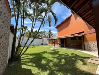 Casa com 3 Quartos para alugar, 200m² no Balneário Califórnia, Caraguatatuba