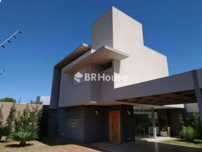 Casa de Condomínio com 3 Quartos à venda, 159m² no Jardim Paulista, Campo Grande