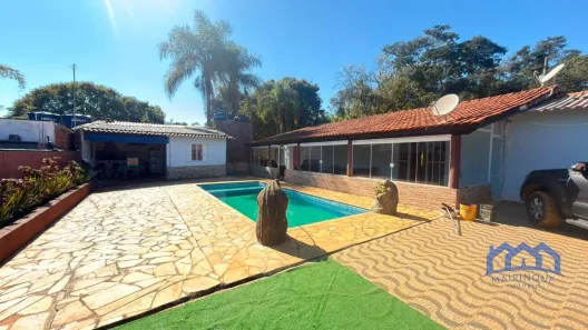 Fazenda/Sítio com 4 Quartos à venda, 1000m² no , Mairinque