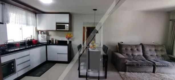 Sobrado com 2 Quartos à venda, 125m² no Água Verde, Blumenau