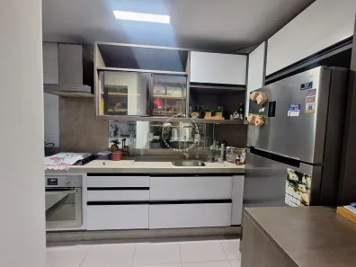 Apartamento com 2 Quartos à venda, 65m² no Capoeiras, Florianópolis