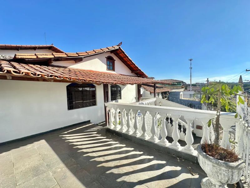 Casa com 4 quartos — Alípio de Melo, Belo Horizonte