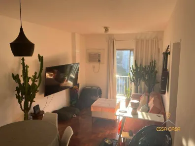 Apartamento com 2 Quartos para alugar, 83m² no Laranjeiras, Rio de Janeiro