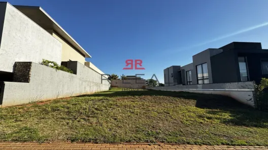 Lote/Terreno à venda, 770m² no Jardim Shangri-Lá, Bauru