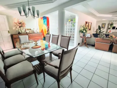 Casa com 3 Quartos à venda, 340m² no Ponta Negra, Natal
