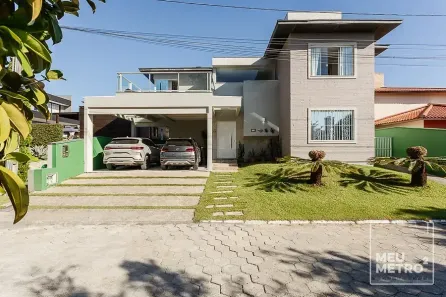 Casa de Condomínio com 4 Quartos à venda, 417m² no Cacupé, Florianópolis