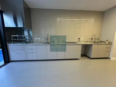 Casa de Condomínio com 3 Quartos para venda ou aluguel, 167m² no Botujuru, Mogi das Cruzes