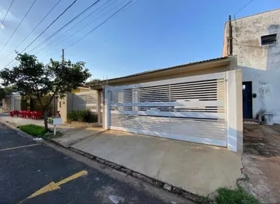 Casa com 3 Quartos à venda, 160m² no Jardim Mugnaini, São José do Rio Preto