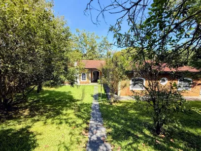 Casa de Condomínio com 4 Quartos para alugar, 380m² no Parque Silvino Pereira, Cotia